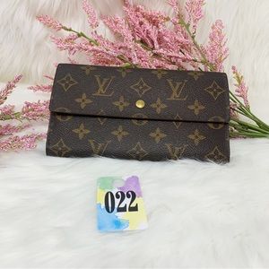022 Authentic Louis Vuitton Monogram Wallet Datecode: TH0919